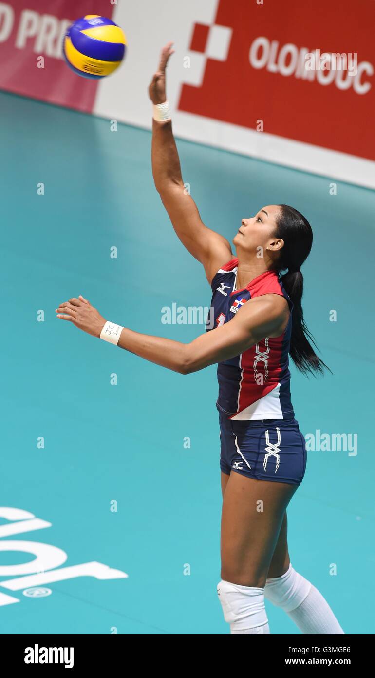 Annerys vargas hires stock photography and images Alamy