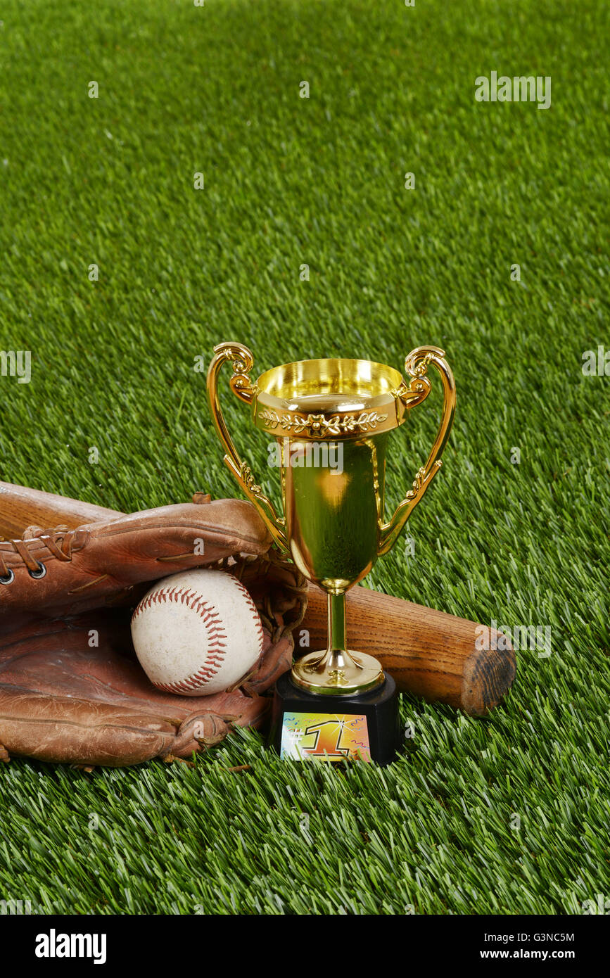Golden glove hi-res stock photography and images - Alamy