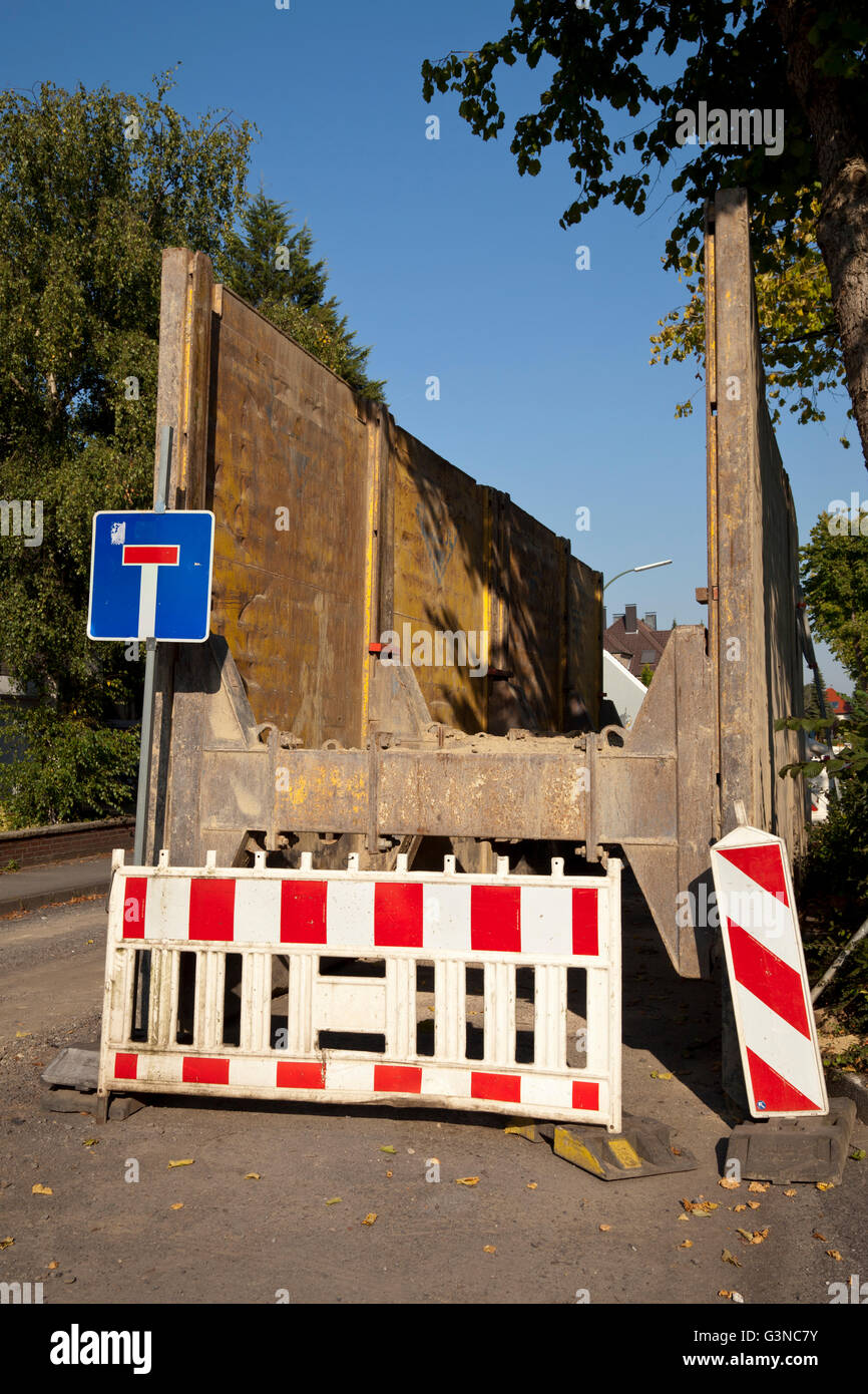 Barricade for road construction, renewal of the sewerage system, Koenigstrasse, Kamen, Ruhr Area, North Rhine-Westphalia Stock Photo