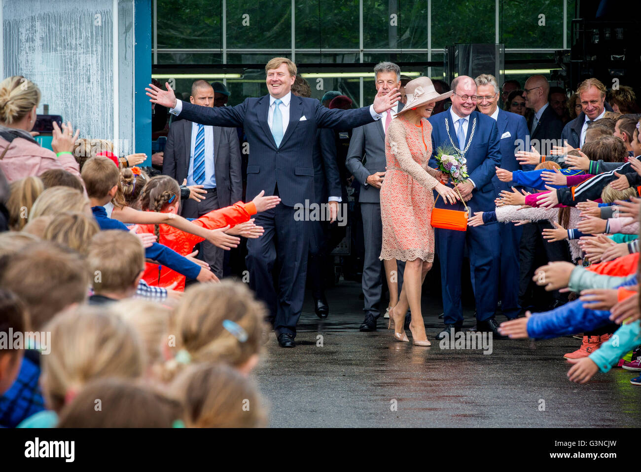 King Willem-Alexander and Queen Maxima of The Netherlands visit the ...