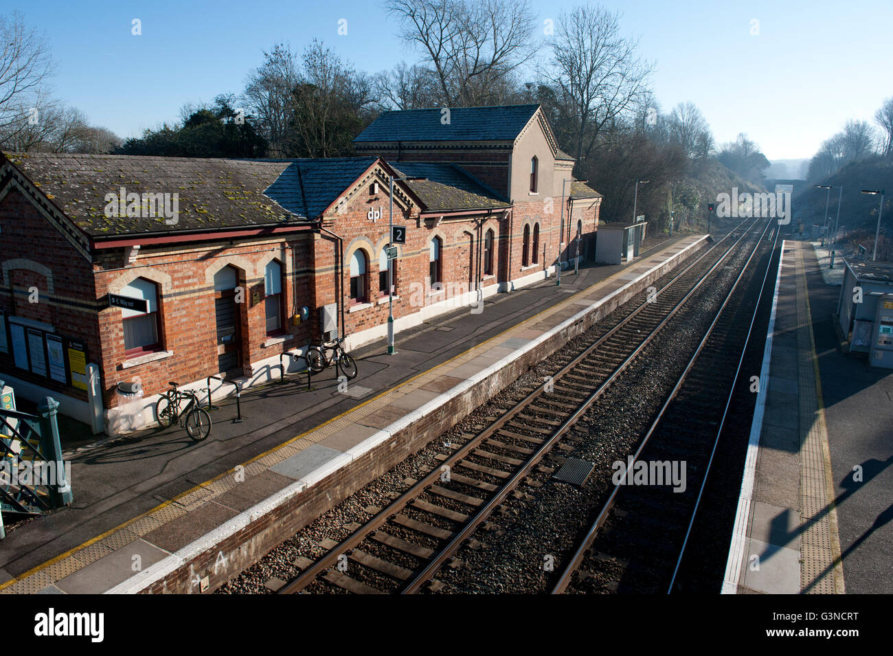 Oxted train station hires stock photography and images Alamy