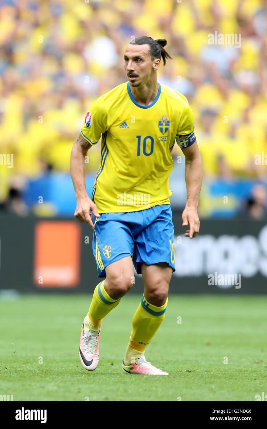 Sweden S Zlatan Ibrahimovic During The Uefa Euro 16 Group E Match At The Stade De France Paris Press Association Photo Picture Date Monday June 13 16 See Pa Story Soccer Republic Photo