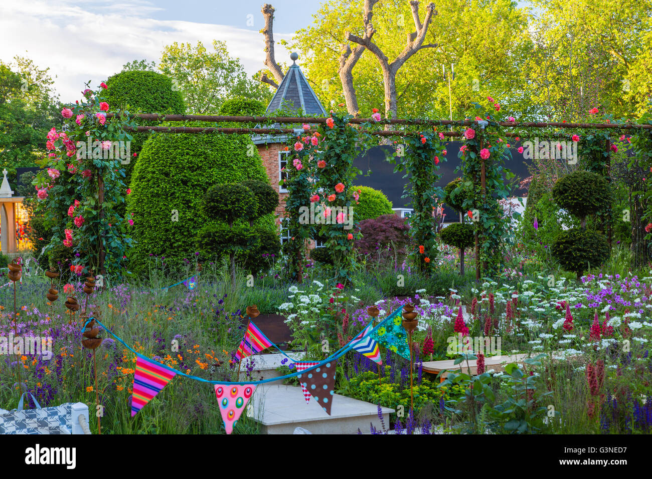 Show Gardens At Rhs Chelsea Flower Show 2016 Rhs Greening Grey