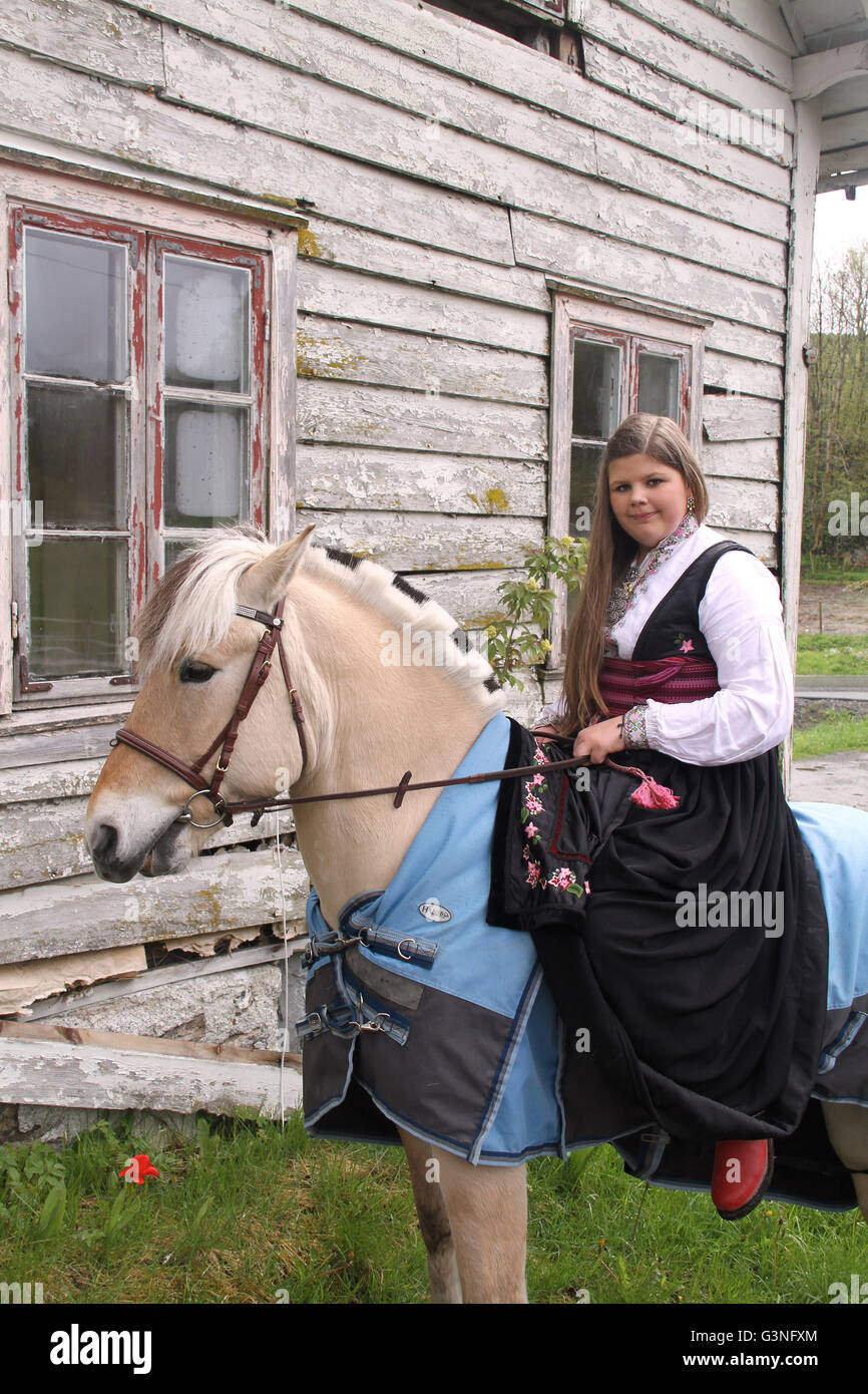 Traditional norwegian costume hires stock photography and images Alamy