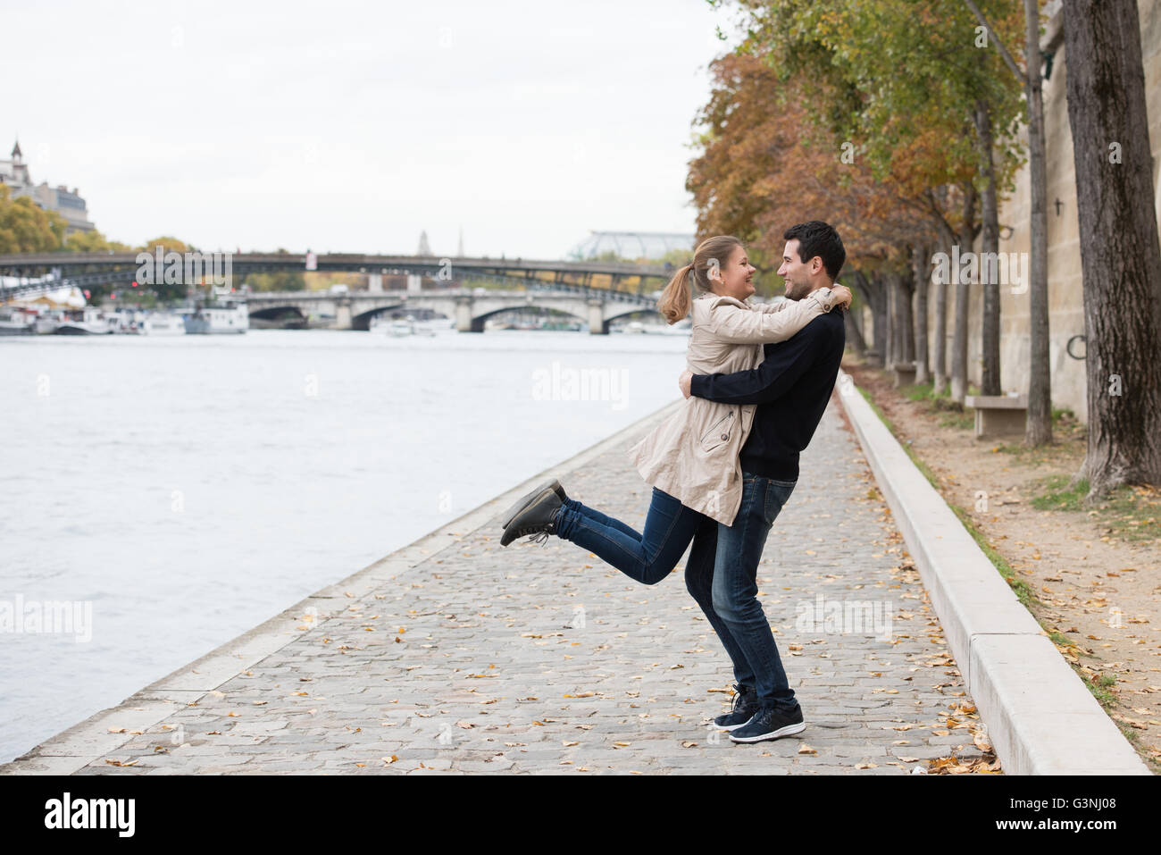 Romantic couple riverside hi-res stock photography and images - Alamy