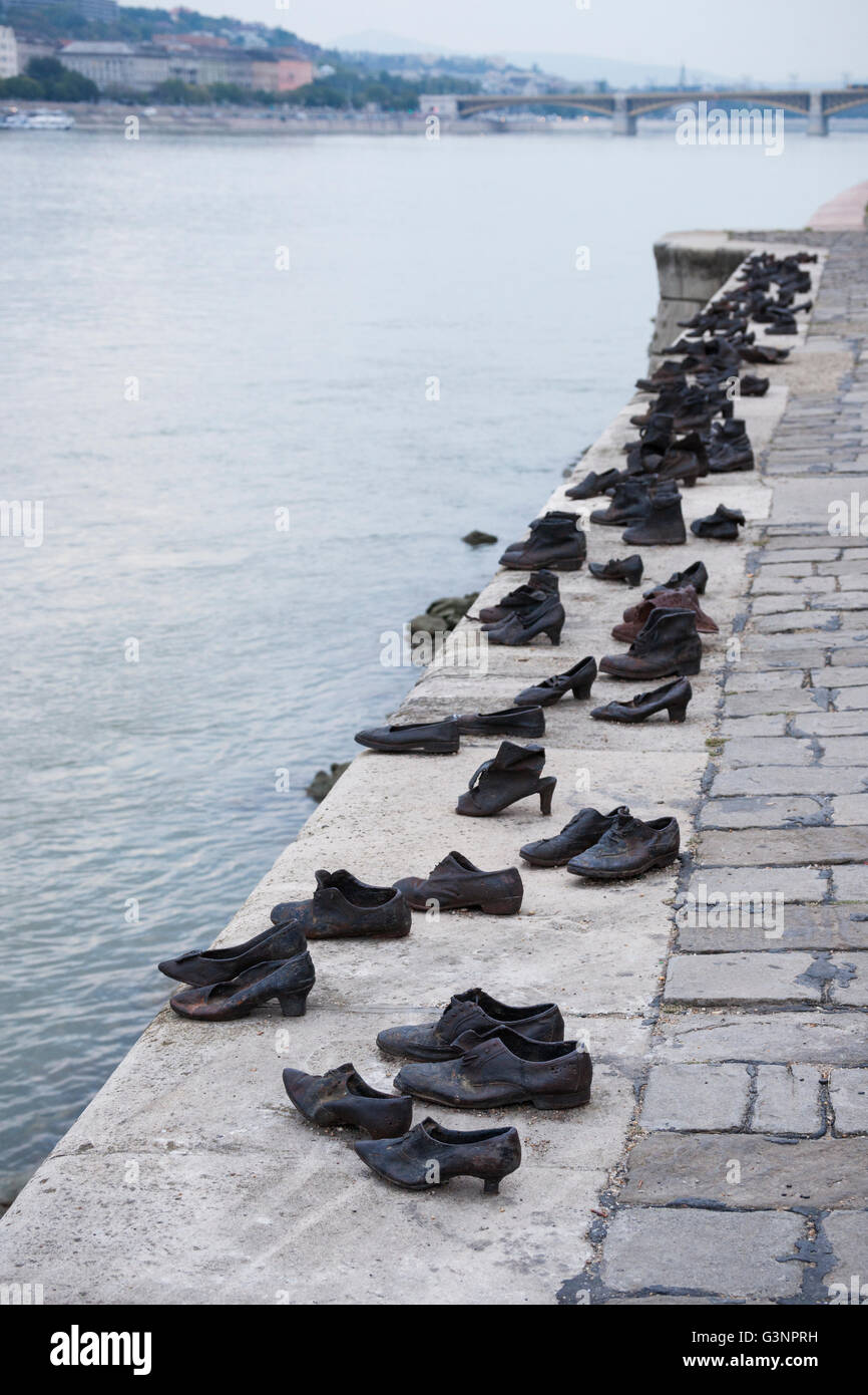 Bronze shoe memorial to Jews on the spot during River bank, Budapest, Hungary, Europe Stock Photo - Alamy