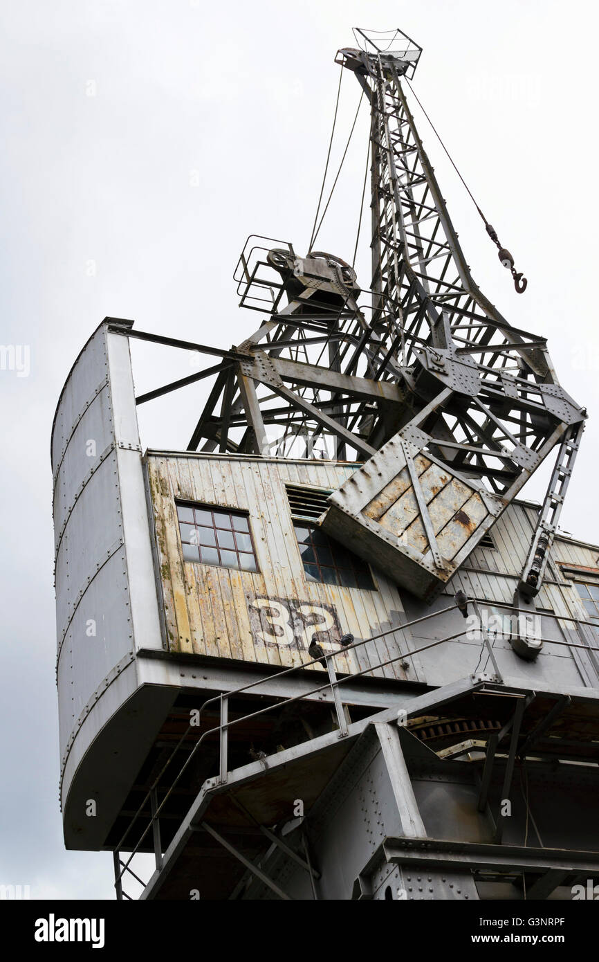 Old (1950s) electric cargo crane (number 32) at the Bristol harbourside Stock Photo