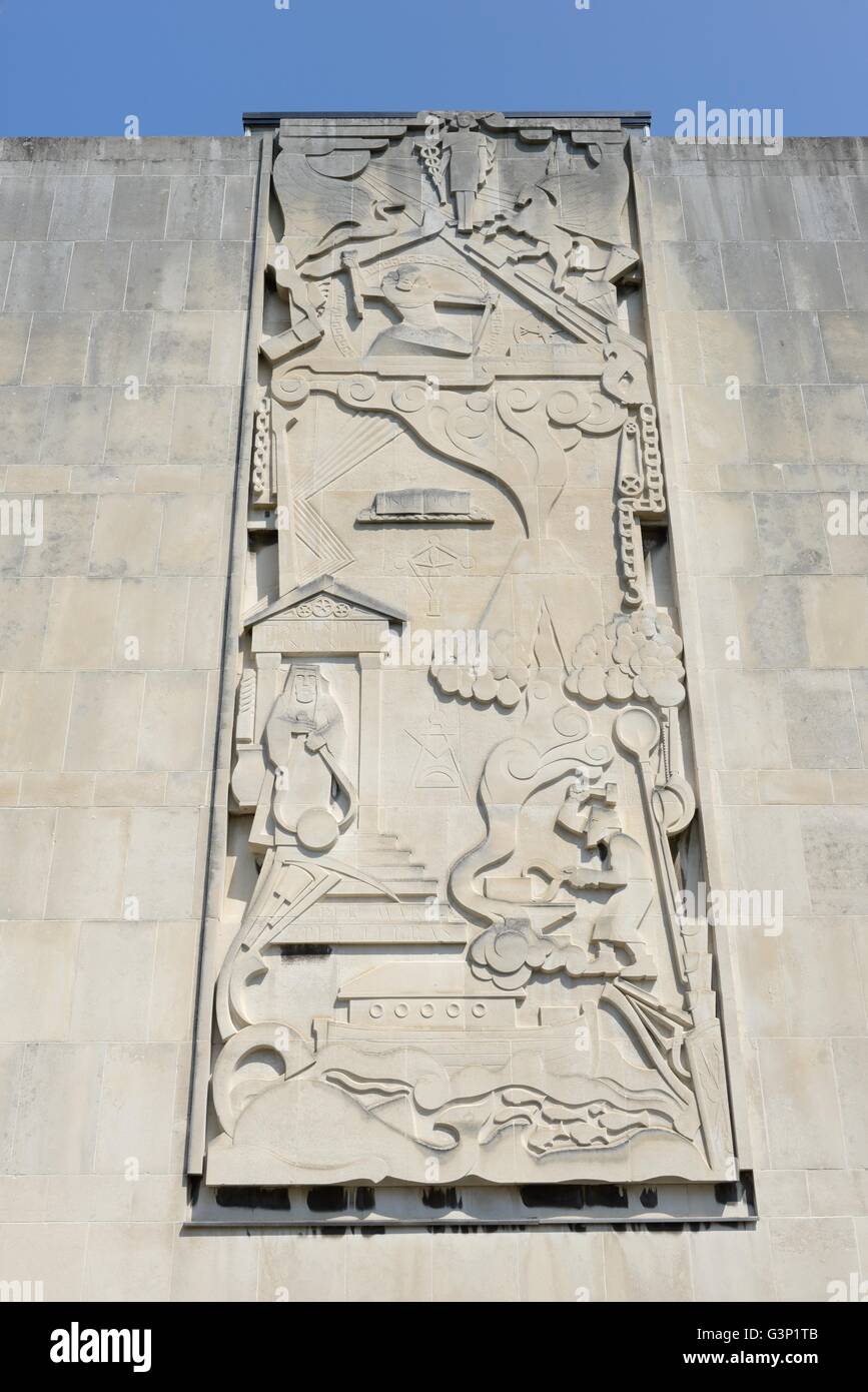 Relief on the side elevation of the James Watt south building of Glasgow University called "The Progress of Science" Stock Photo