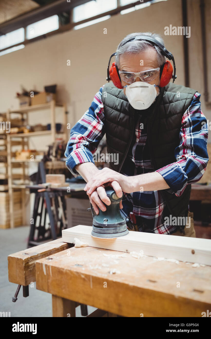 Sand sanding craft hires stock photography and images Alamy