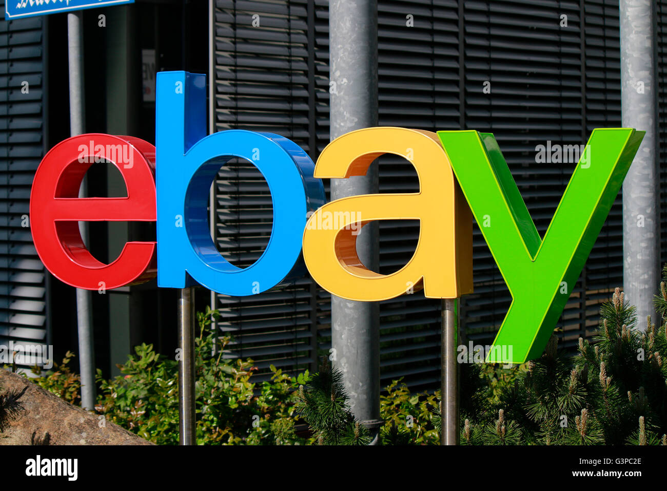 Logo der Marke 'EBay', Berlin. Stock Photo