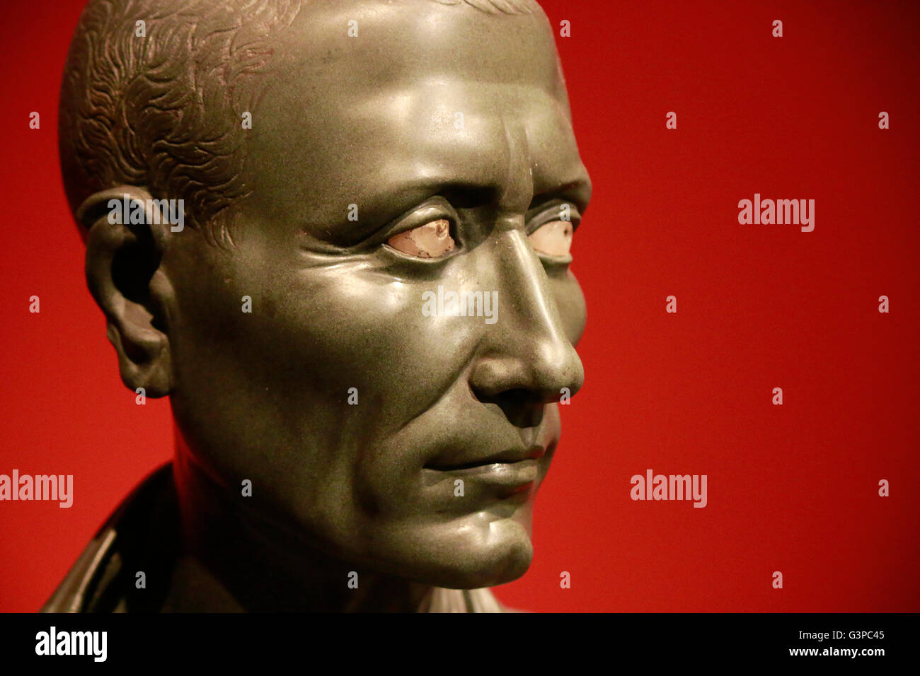 Skulptur/ Bueste von Gaius Iulius Caesar, Berlin Stock Photo Alamy