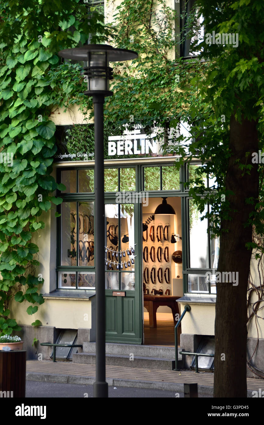 Fashion store berlin hi-res stock photography and images - Alamy