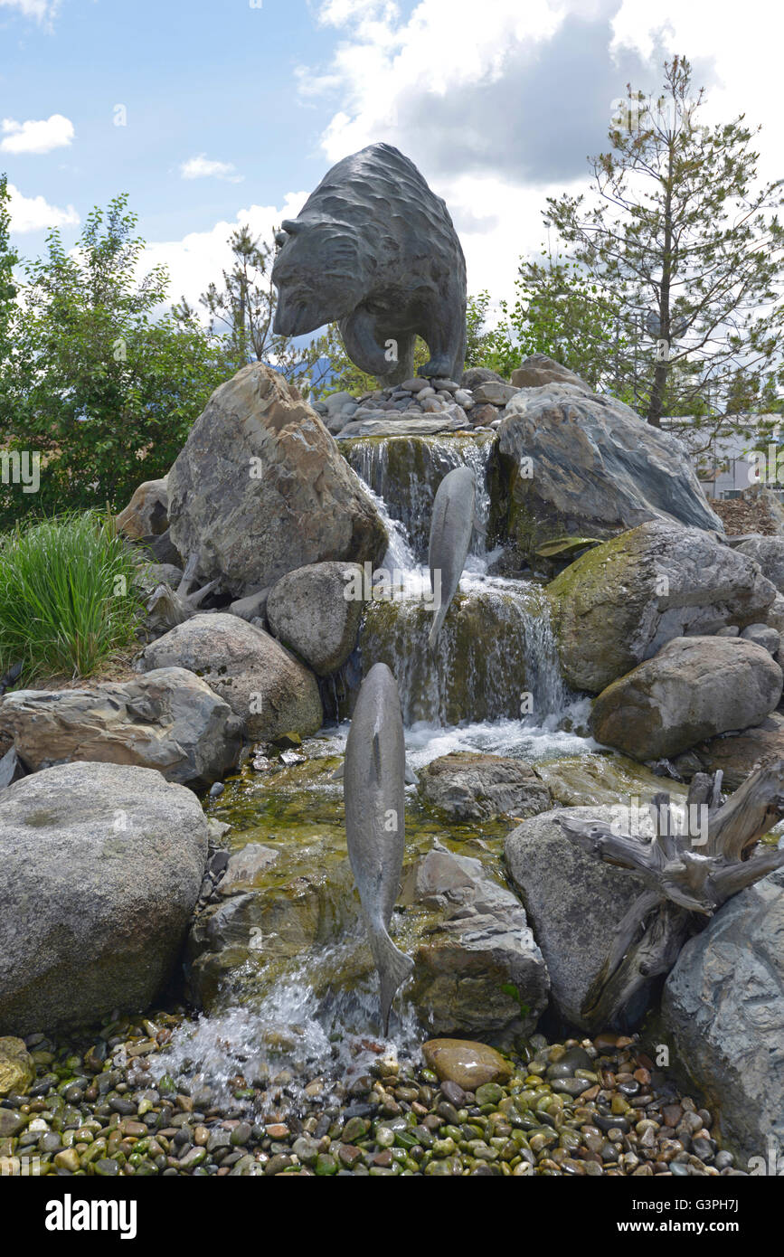 USA; Salmon; Idaho; Grizzly Bear; Statue; Waterfall; Water fall; falls; Fountain; Scenic