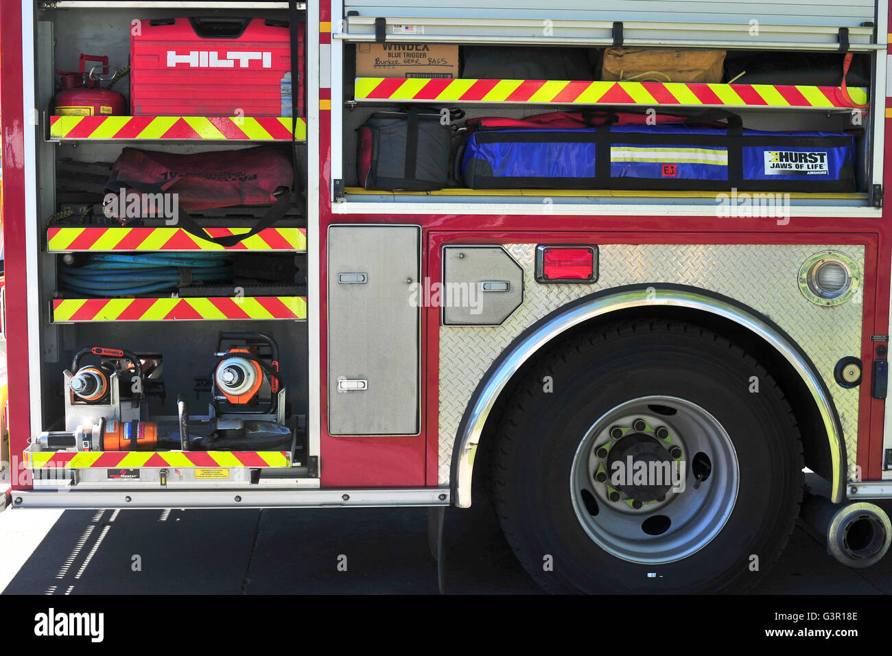 Fire engine truck rushing to an alarm in Bathurst Street Stock