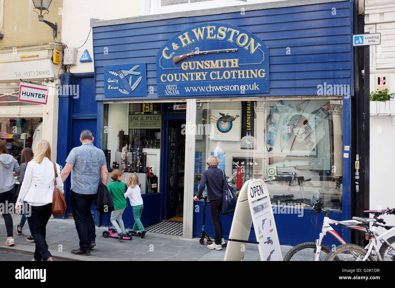 Country clothing shop hires stock photography and images Alamy