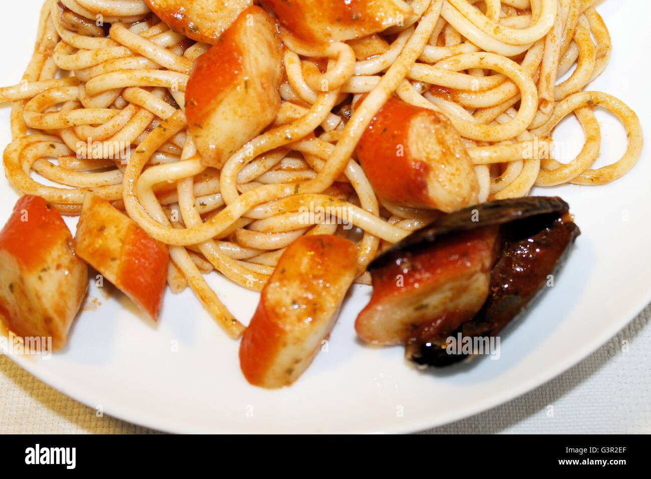 pasta with mussels, tomato sauce and crab Stock Photo Alamy