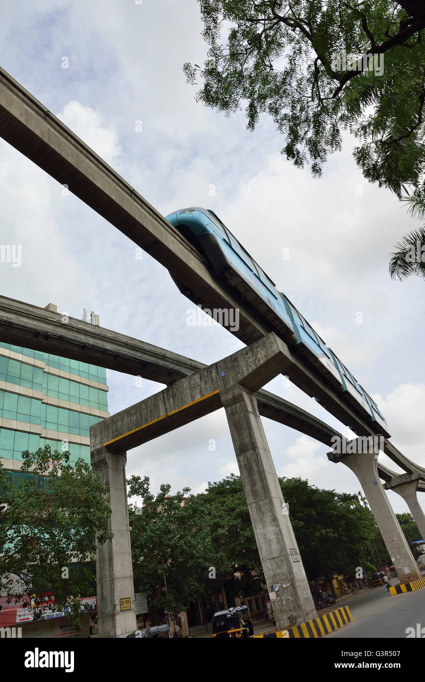 Mumbai Monorail approaching station Stock Photo