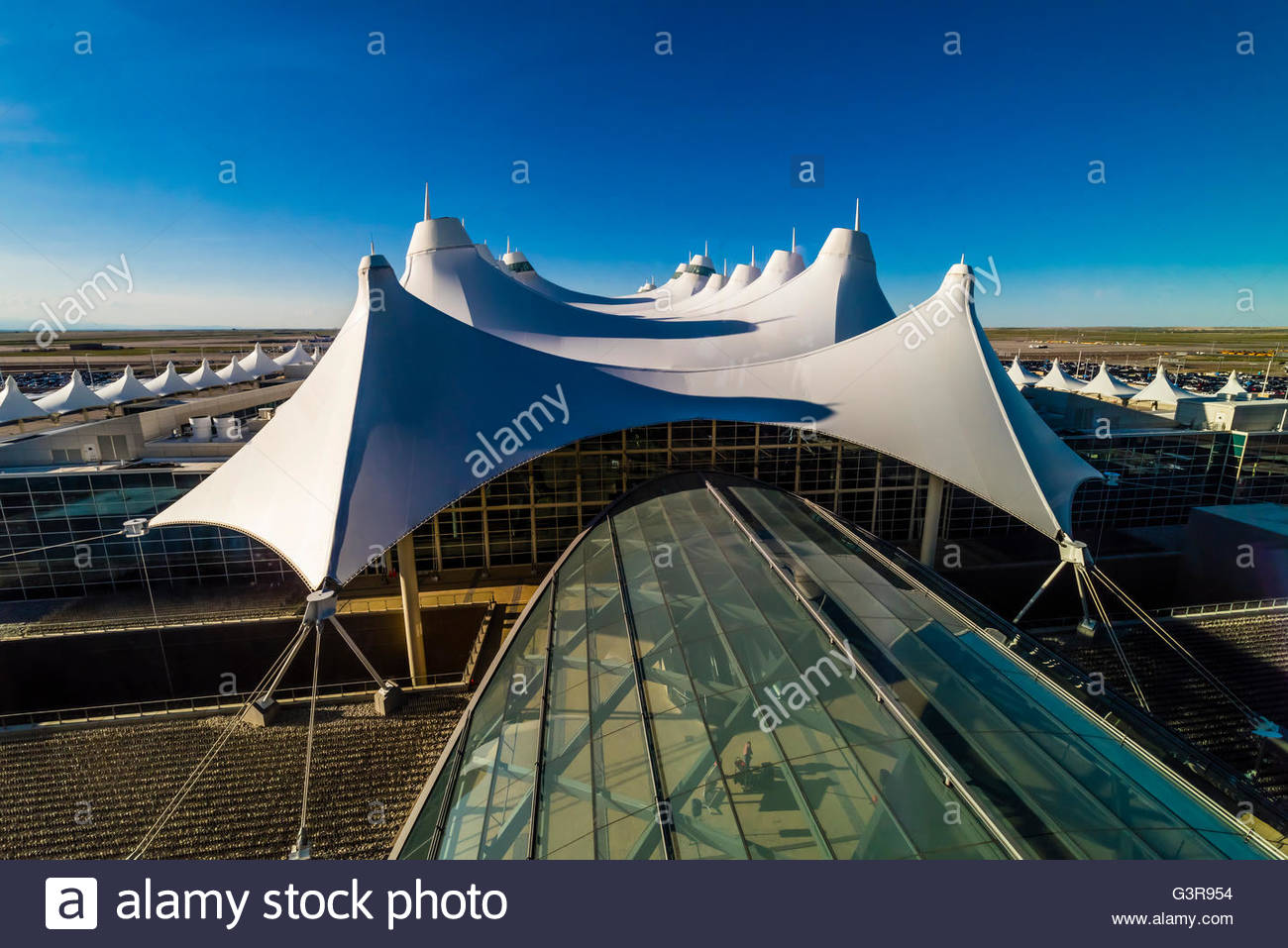 Denver Airport Roof Stock Photos & Denver Airport Roof Stock Images Alamy