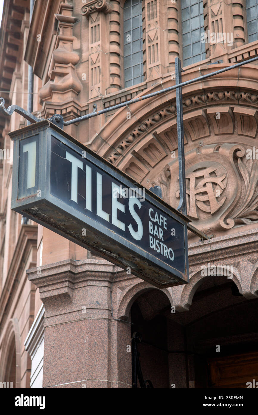 Cafe Bar Edinburgh High Resolution Stock Photography and Images Alamy