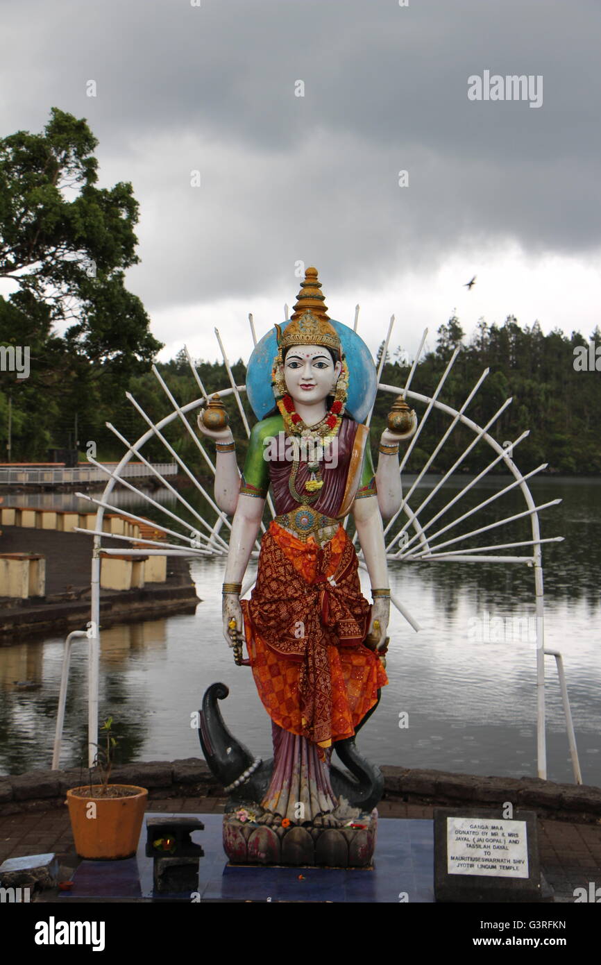 Mauritius, Grand Bassin, Ganga Talao, statue of Shiva beside sacred lake Stock Photo