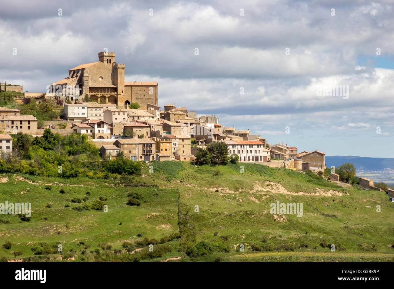 View on the town Ujue (Uxue in Basque) and it's 12th century fortified church in Navarre, Spain Stock Photo