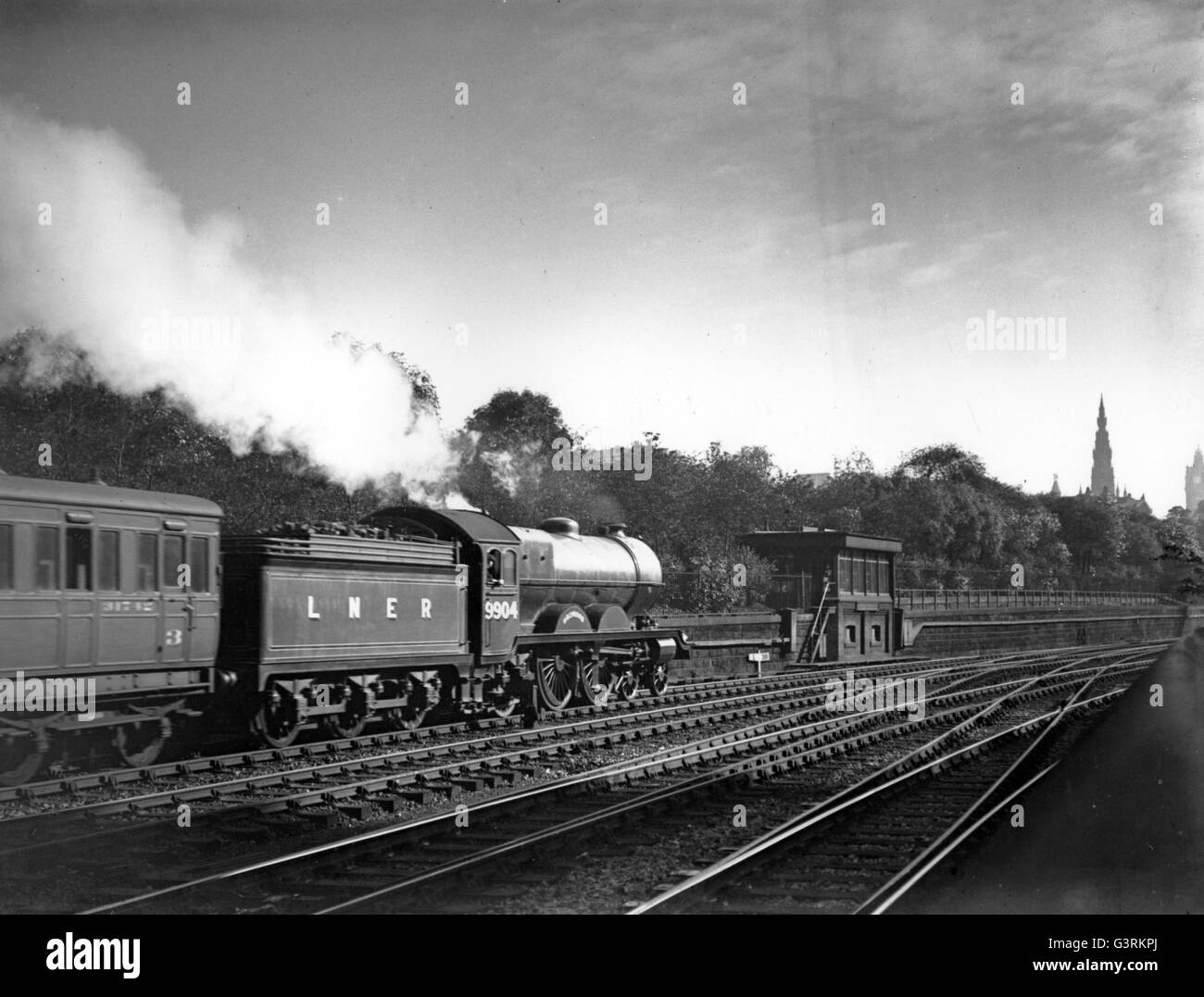 Ex North British Railway Reid Atlantic 4-4-2 Engine No 9904 'Hollyrood'. Stock Photo