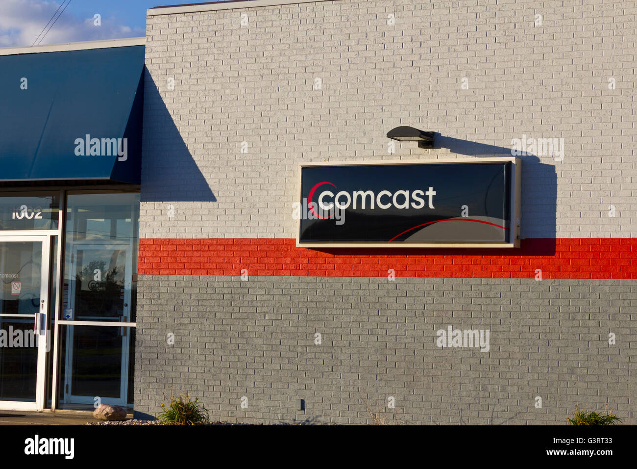 Comcast technology center hires stock photography and images Alamy