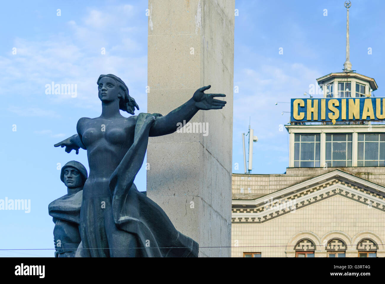 Piata Libertatii ( Liberation Square ) with monument to liberation from