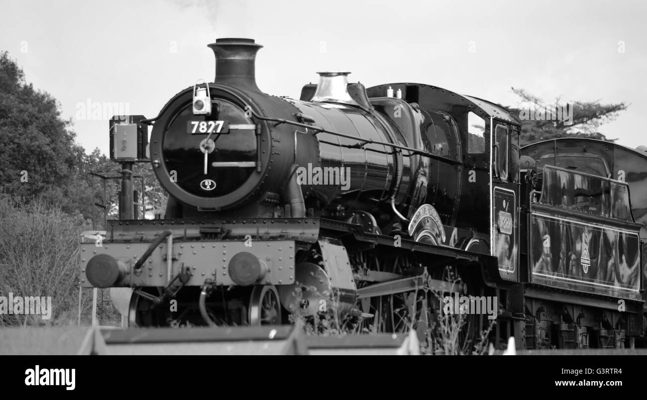 Lydham Manor Steam Engine No.7827, leaving Goodrington/Paignton Station ...