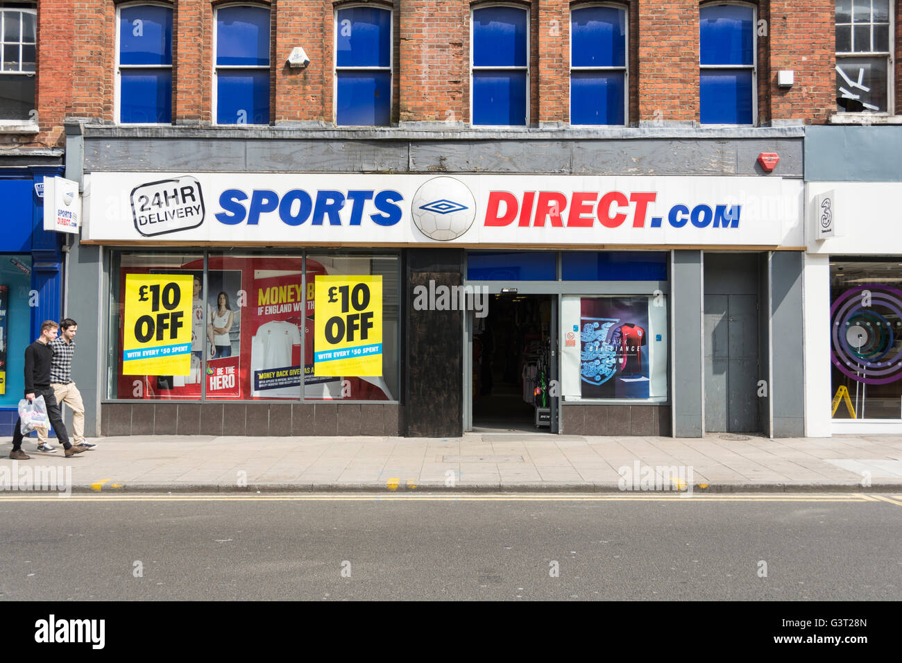 Sports Direct.Com store, Putney High Street, Putney, London, England, U.K. Stock Photo