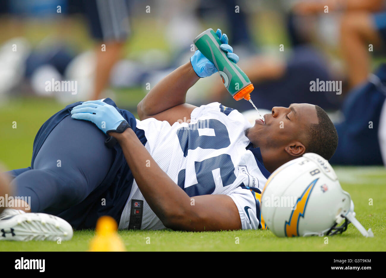 San Diego, CA, USA. 14th June, 2016. SAN DIEGO, CA - JUNE 14, 2016 - | San Diego Chargers tight end Antonio Gates stretches during mini camp. Credit:  K.C. Alfred/San Diego Union-Tribune/ZUMA Wire/Alamy Live News Stock Photo