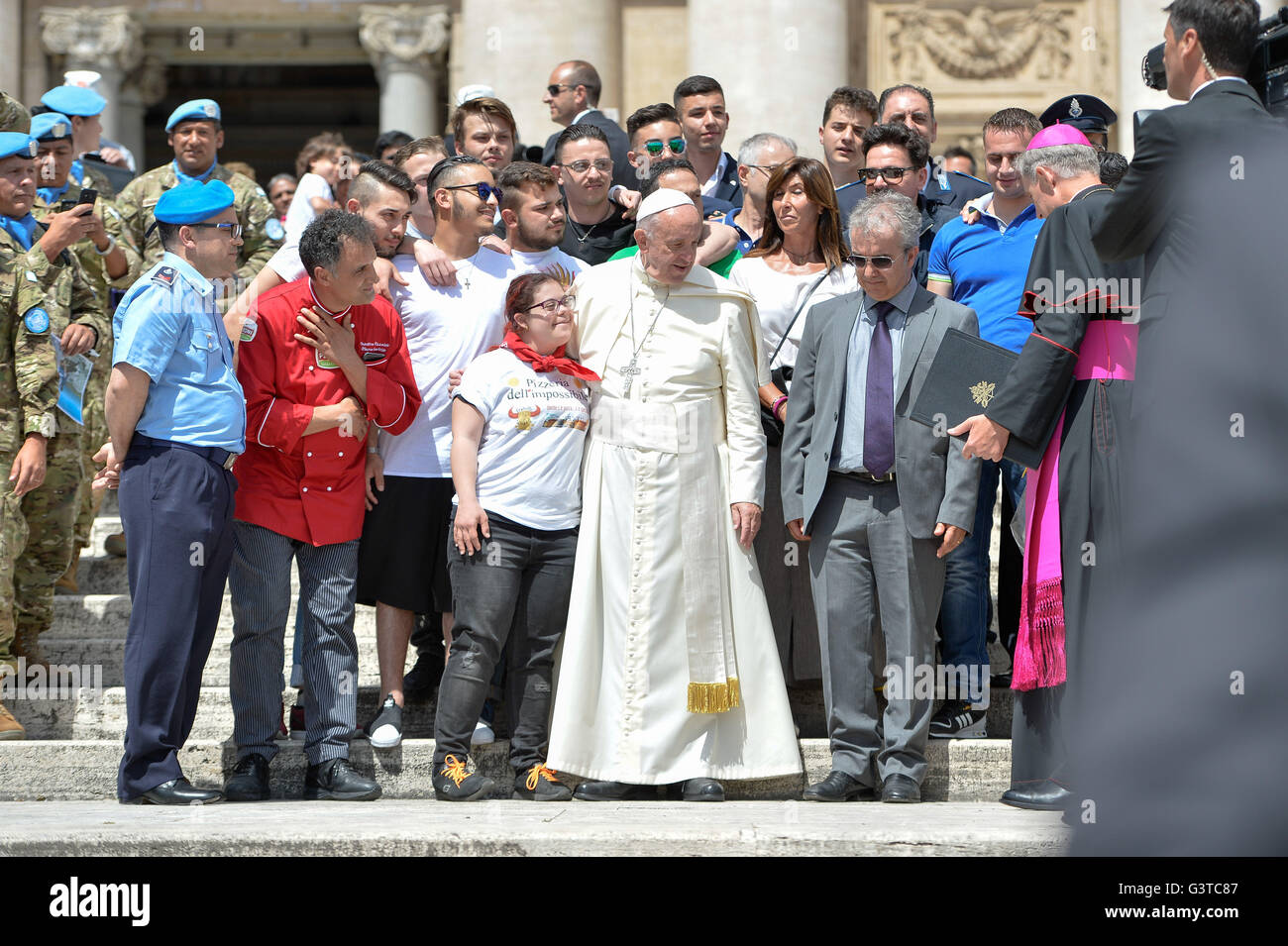 Vatican. 15th June, 2016. Pope Francis during his weekly general audience Wednesday in St. Peter's Square, at the Vatican on june 15, 2016 Credit:  Sylvia Loking/Alamy Live News Stock Photo