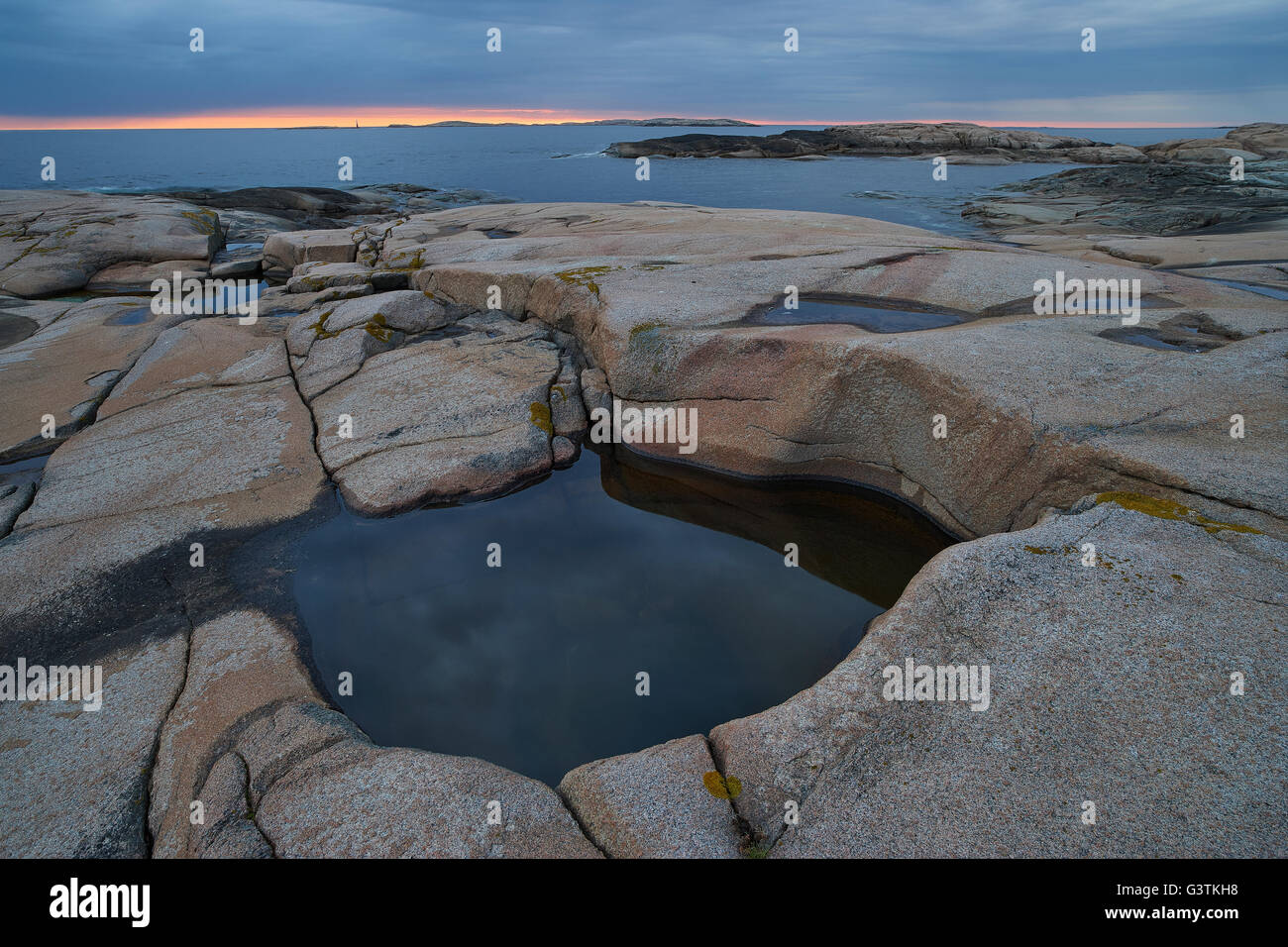 Eroded beaches hi-res stock photography and images - Alamy