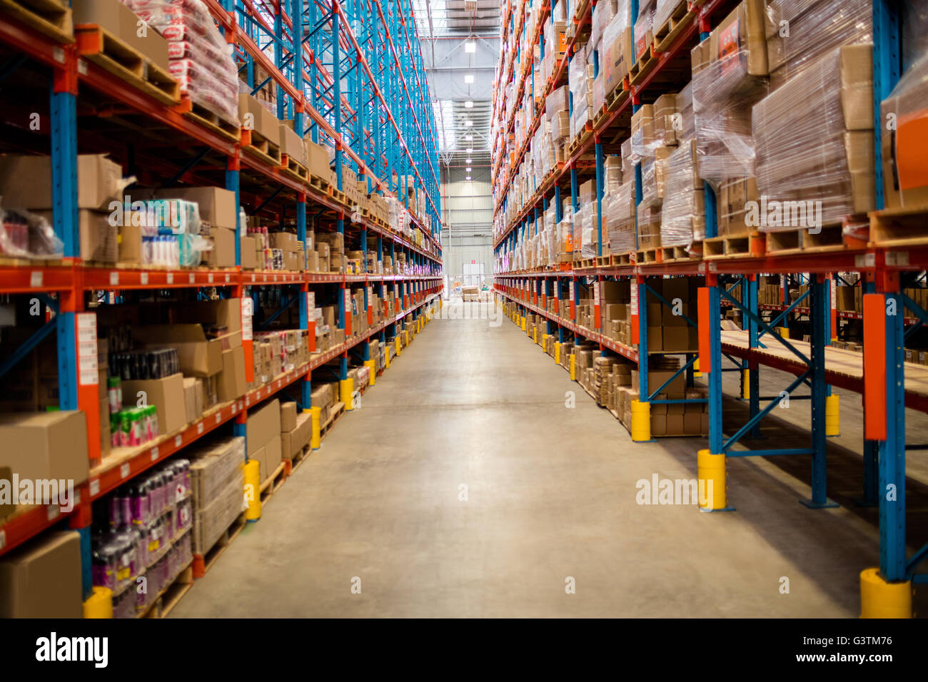Hardware Store Aisle High Resolution Stock Photography and Images Alamy