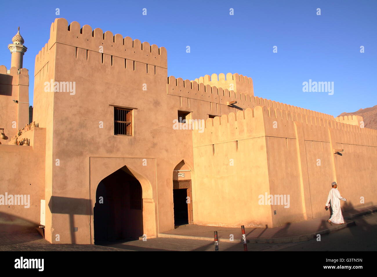 The Nizwa fort at sunset, Nizwa, Western Hajar, Oman Stock Photo Alamy