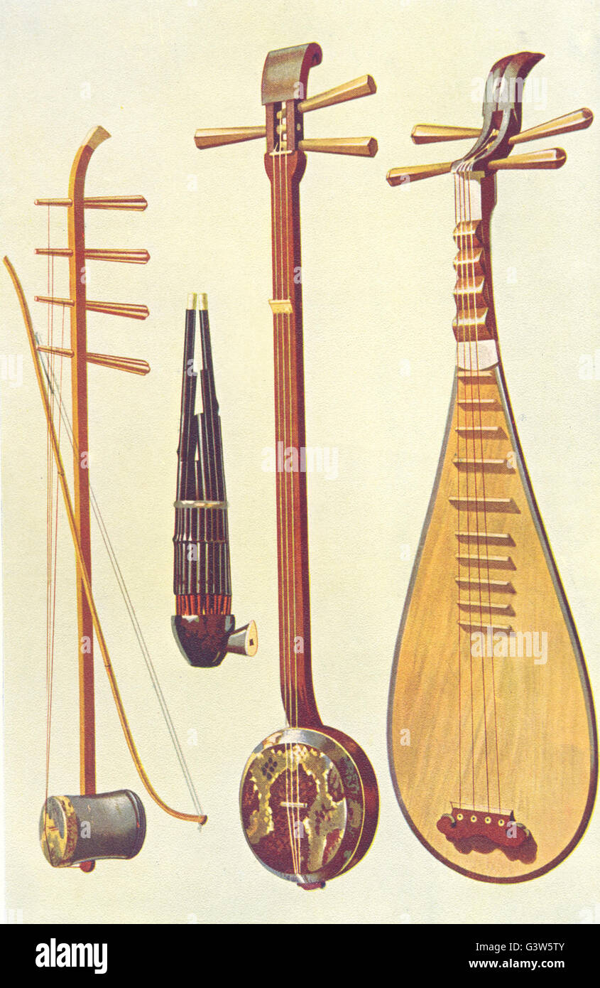 MUSICAL INSTRUMENTS: Hu-Ch'In & Bow Sheng San-Hsein P'I-P'A, old print 1945 Stock Photo
