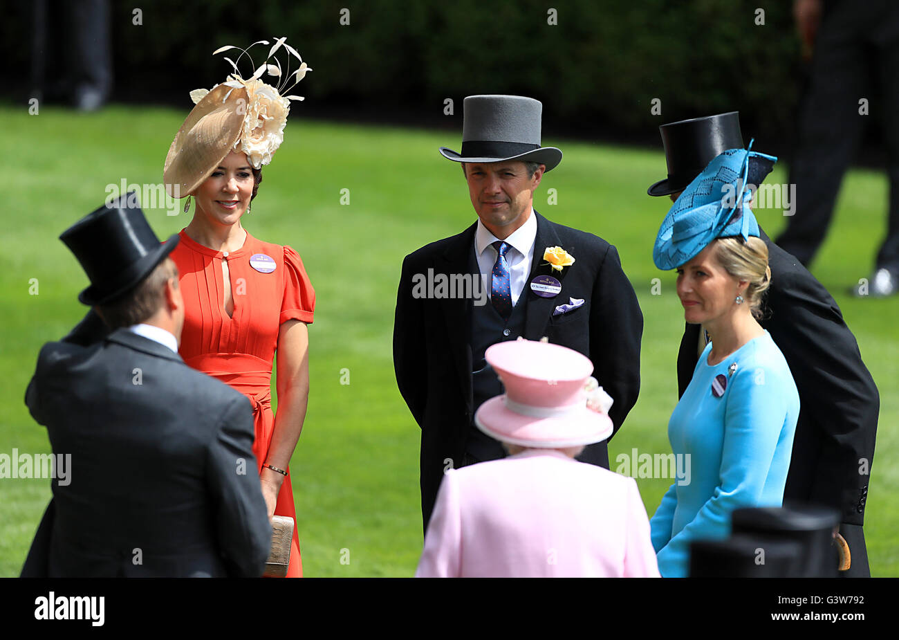 Royal family ascot hi-res stock photography and images - Alamy
