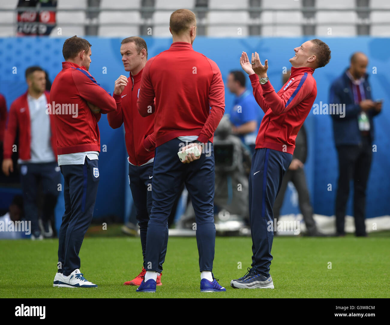 England's (left to right) James Milner, Wayne Rooney, Joe Hart and Jamie Vardy during the walk around at the Stade Felix Bollaert-Delelis, Lens. Stock Photo