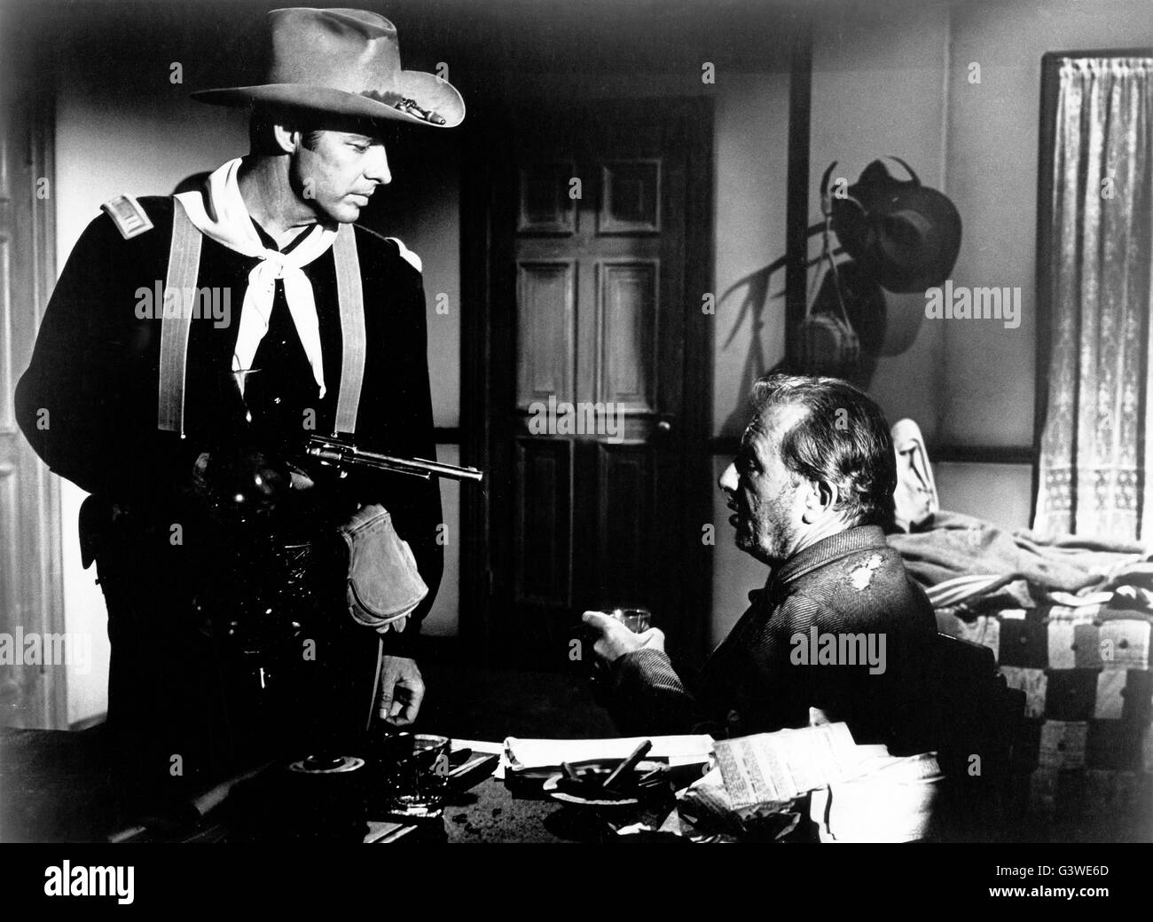 Apache Rifles, aka: Aufstand in Arizona, USA 1964, Regie: William Witney, Darsteller: Audie Murphy (links) Stock Photo