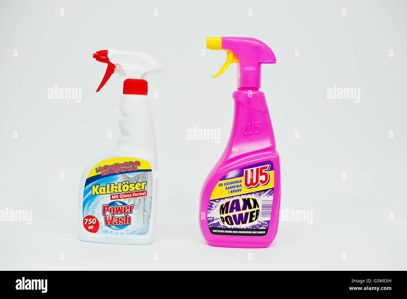 Download Drain Cleaner Bottle High Resolution Stock Photography And Images Alamy Yellowimages Mockups