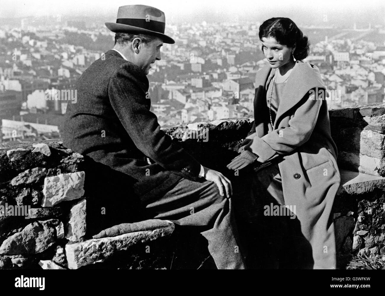 Lisbon, aka: Geheimzentrale Lissabon, USA 1956, Regie: Ray Milland, Darsteller: Ray Milland, Yvonne Furneaux Stock Photo