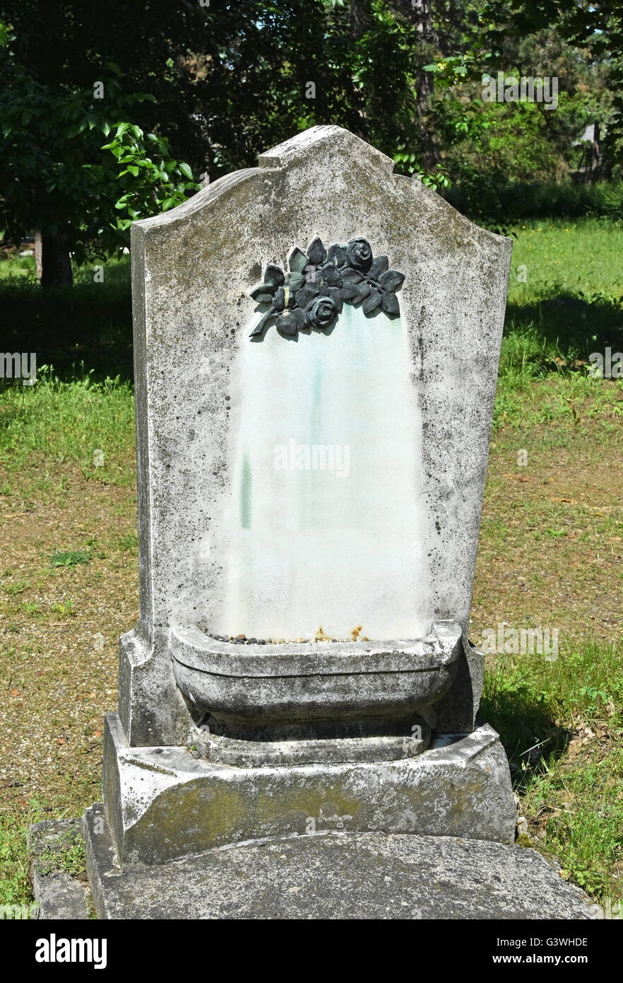 Old tombstone in public hi res stock photography and images Alamy