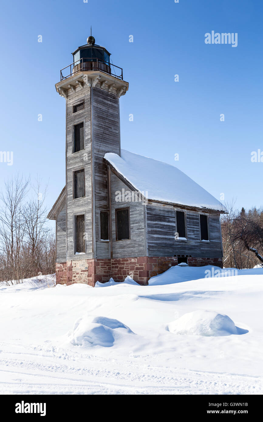 Grand Island East Channel Light surrounded by harsh winter conditions on Lake Superior's Grand Island, offshore from Munising Mi Stock Photo