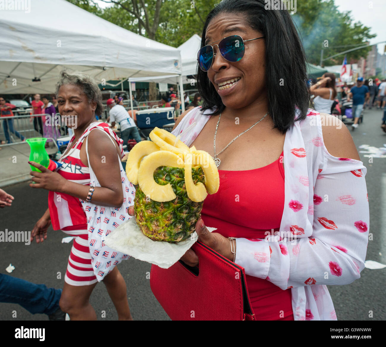 Virgin Piña Coladas at the 31st 116th Street Festival celebrating Puerto Rican heritage in New York on Saturday, June 11, 2016. The festival held in El Barrio on the day prior to the parade is the largest latin festival in the Northeast. (© Richard B. Levine) Stock Photo