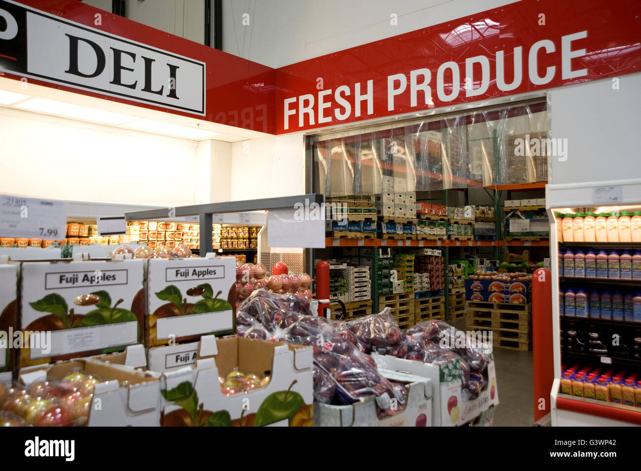 Fresh produce, Costco Wholesale discount store. Stock Photo