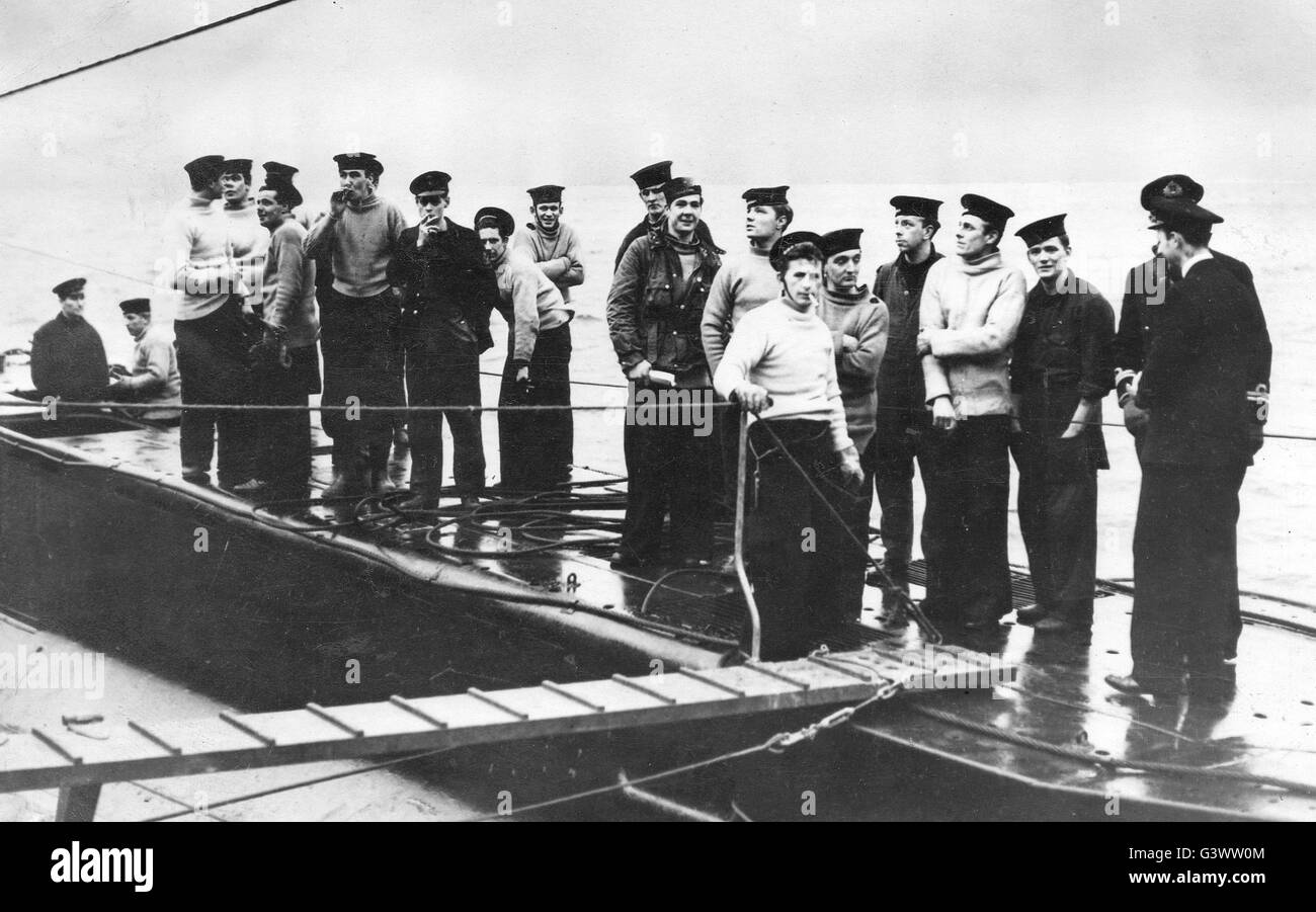 Royal Navy Submarine crew ww2 Stock Photo