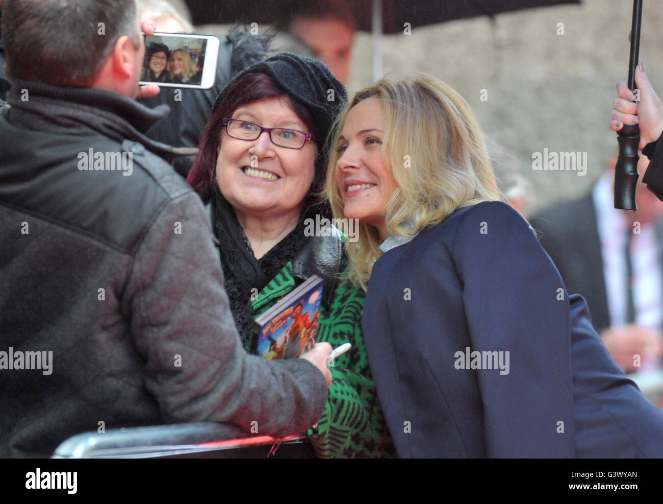 Kim Cattrall attending the Edinburgh International Film Festival 2016 opening-night gala, and the world premiere of Tommy's Honour, at the Festival Theatre in Edinburgh, Scotland. Stock Photo