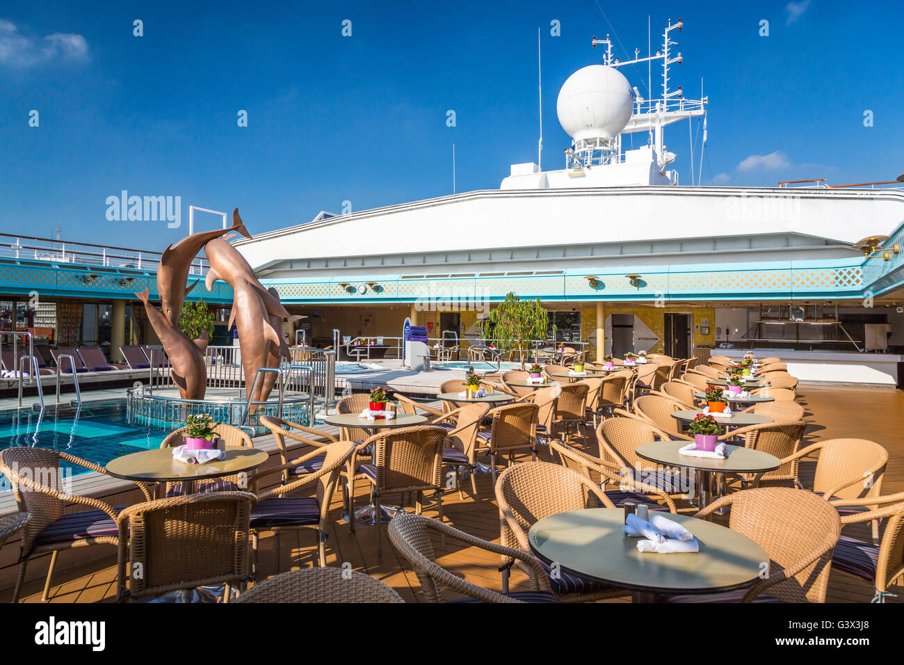 holland memorial pool