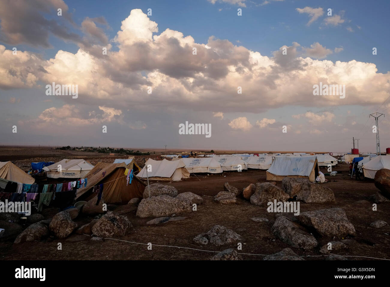 View of Newroz refugee camp situated in Al Jazira Canton, North Eastern Syria. Newroz was initially established to shelter Syrians displaced from the ongoing Syrian civil war then occupied by displaced people from the minority Yazidi sect, fleeing the violence in the Iraqi town of Sinjar Stock Photo
