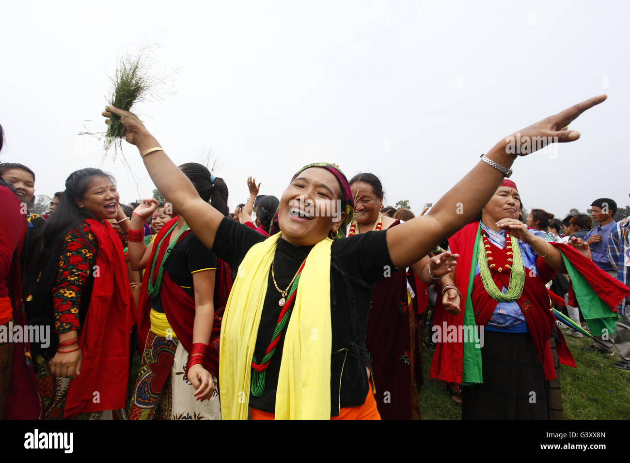 Kathmandu, Nepal. 15th June, 2016. Nepalese Magar community women in traditional attires perform ritual dance during the Bhumya Parva festival in Kathmandu, Nepal, June 15, 2016. The festival is marked by the ethnic Magar community to worship land, praying for good harvest and protection against natural calamities. Credit:  Pratap Thapa/Xinhua/Alamy Live News Stock Photo